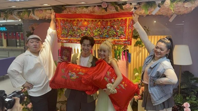 陈汉典娶回Lulu。(图／读者提供)