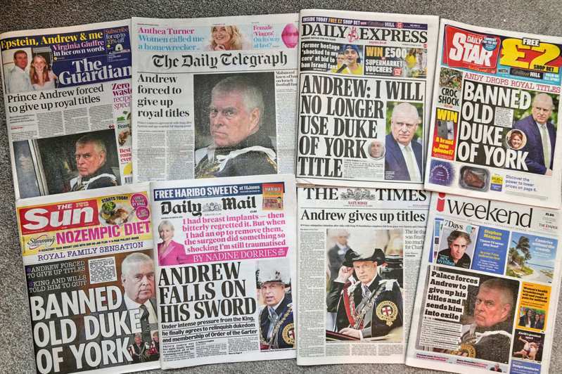 查理国王胞弟安德鲁近日频频登上英国各报头版,都是负面新闻。(美联社)