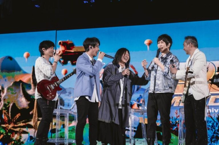 五月天持续进行「回到那一天」25周年巡演。(图／相信音乐提供)