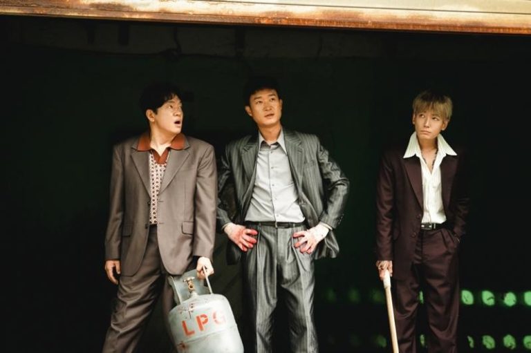 南韩电影「谁想当老大」集结朴智焕（左起）、赵宇镇、郑敬淏三大演技派男星领衔主演，上演黑帮的「让位大乱斗」。（图／采昌提供）