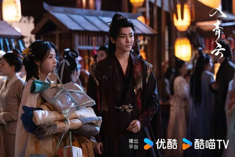 10月热播剧，左起为「许我耀眼」、「入青云」、「欢乐家长群2」。(取材自豆瓣)