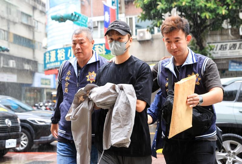 Energy卷入闪兵风暴。（本报系数据照片）