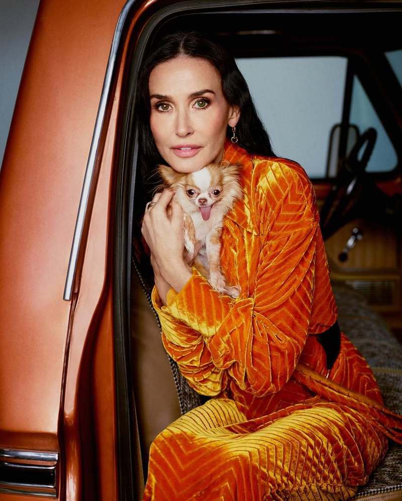 黛咪摩尔风光入选「Glamour」杂志「年度女性」。（取材自Instagram）