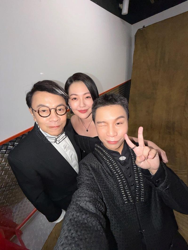 小S和派翠克把金钟奖金全数捐给花莲社福机构。图/摘自脸书