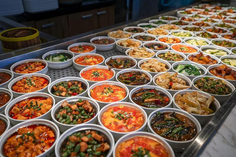 博物馆食堂里的菜色多又便宜。(取材自新周刊)