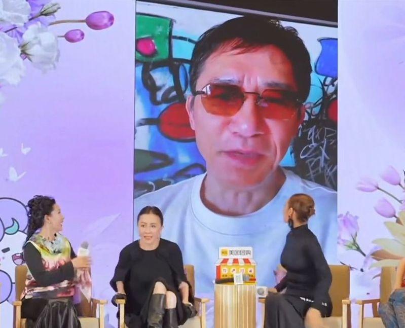 梁朝伟、刘嘉玲结婚多年，感情愈发甜蜜。(取材自微博)