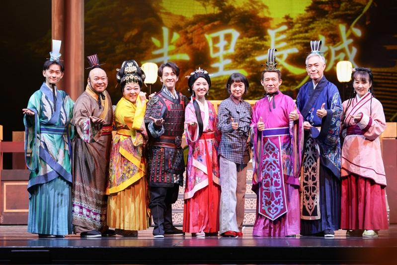 陈汉典（左）、Lulu （黄路梓茵）婚后10天亮相，畅聊新婚生活。（记者林士杰／摄影）