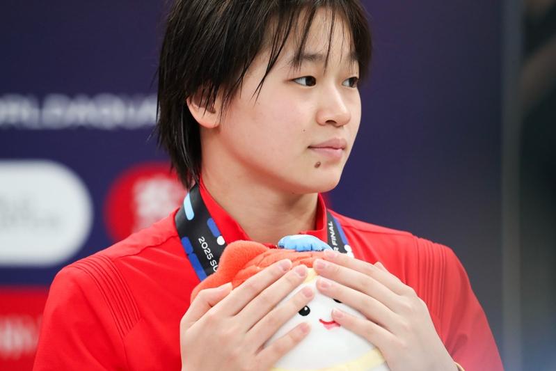 2025年5月全红婵在北京举行的2025年世界泳联跳水世界杯总决赛女子10米台决赛中,获得亚军。(新华社数据照片)
