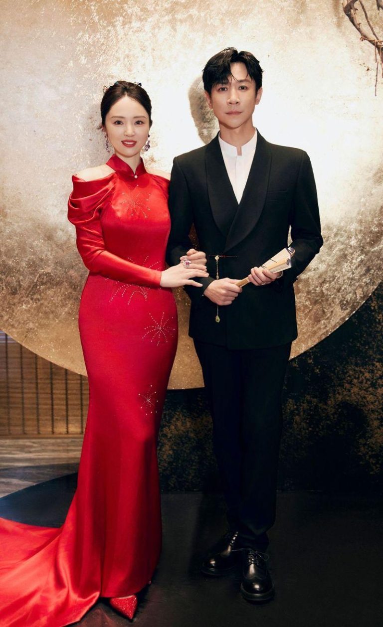 董璇「6个字」形容新婚丈夫张维伊…网笑翻:嫌弃式秀恩爱 董璇、张维伊这对相差9岁的姐弟恋曾遭网友吐槽。(取材自微博)