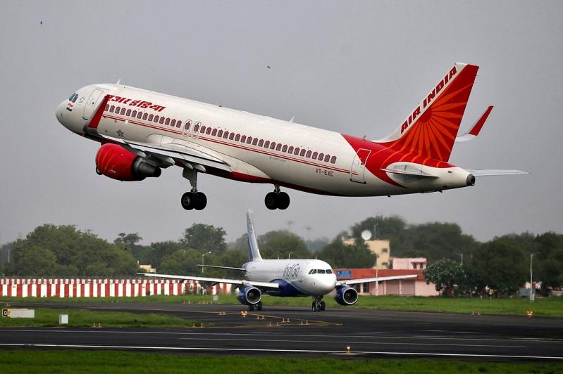 印度机师联会(FIP)有鉴印度航空(Air India)波音787飞机接连出现故障问题,持续发函给民航总局、民航部,要求全面停飞并彻查。路透