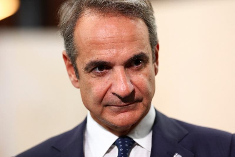 由总理米佐塔基斯(Kyriakos Mitsotakis)领导的政府,因经济复苏成效未能带动生活水准提升,近期在民调中的支持度出现下滑。路透