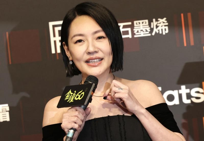 小S金钟复出，网友说看起来很像是大S。(三立提供)
