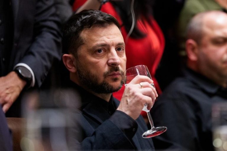 泽伦斯基:拟购25套爱国者系统 愿加入匈牙利普川会 乌克兰总统泽伦斯基。欧新社