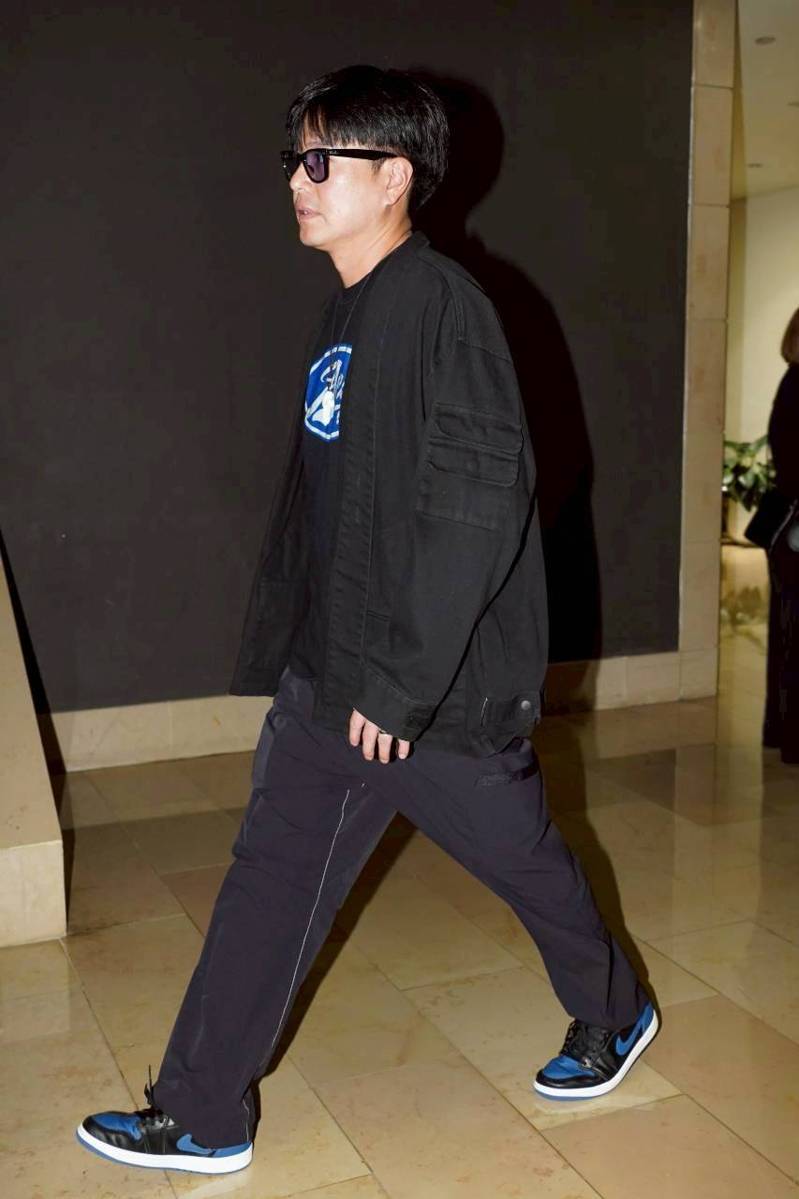 杨祐宁送别父亲最后一程。记者白振廷／摄影