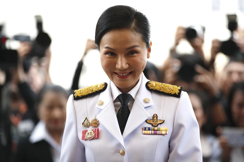 泰国教育部长娜卢孟(Narumon Pinyosinwat)。欧新社