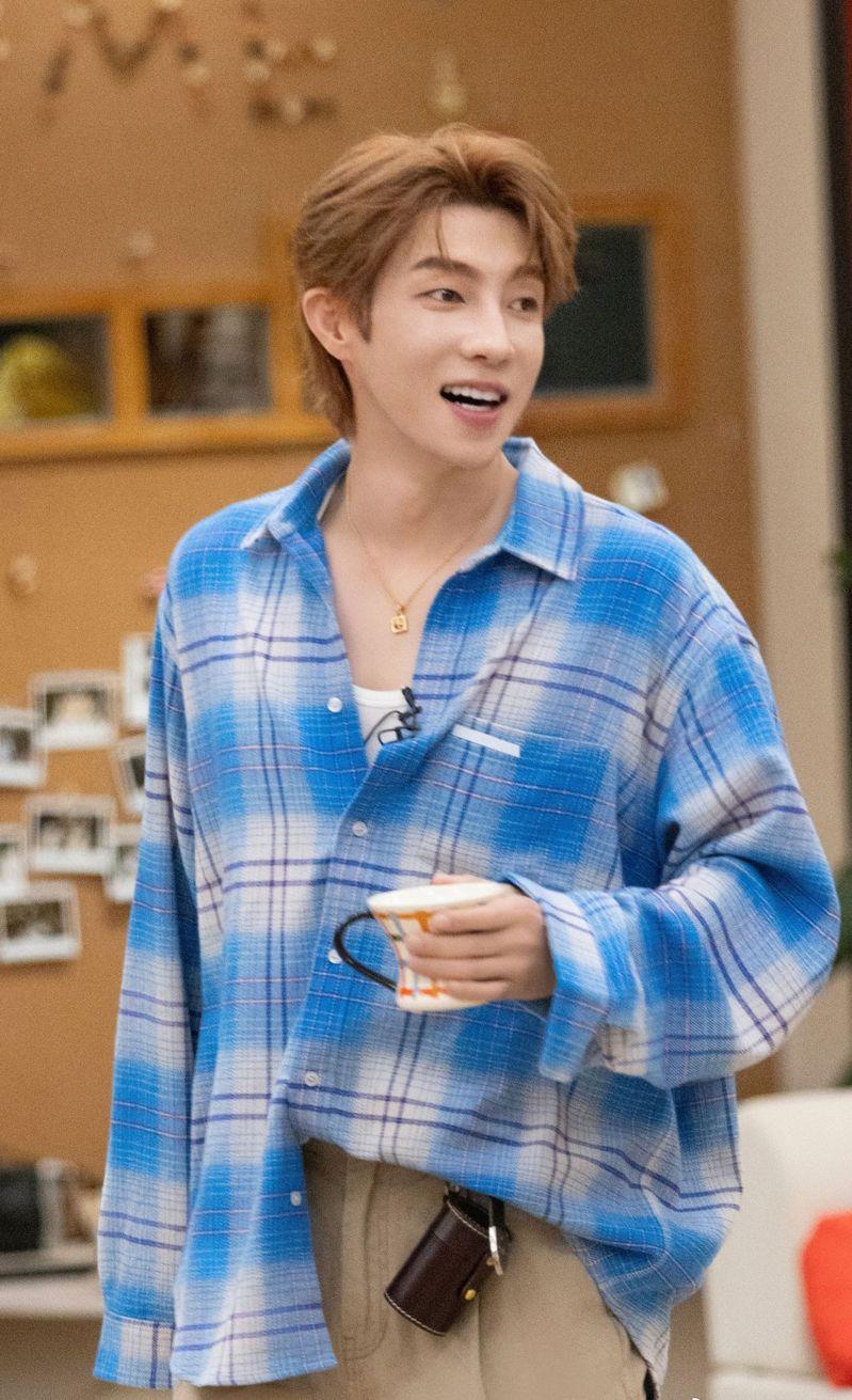 高瀚宇自爆差点被人蛇集团拐走。(取材自微博)