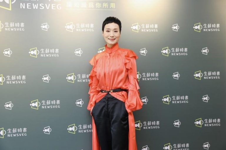 快讯/女星坣娜惊传病逝 享年59岁 坣娜坦言嗓音受损。记者王聪贤/摄影