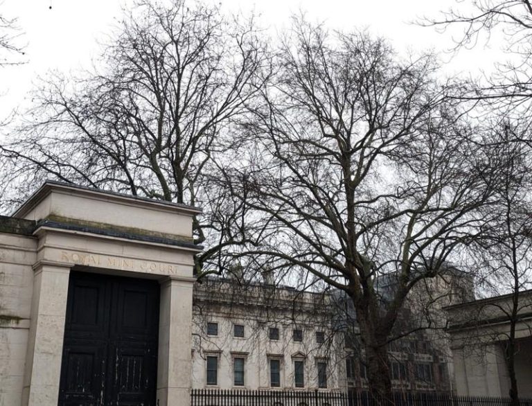 中国规划在伦敦的英国皇家铸币厂旧址兴建欧洲规模最大使馆，遭英国政府数次延后批准，引发中方批评。英国首相施凯尔表示，英方对中国使馆建案申请的裁决将不受任何压力影响。中央社