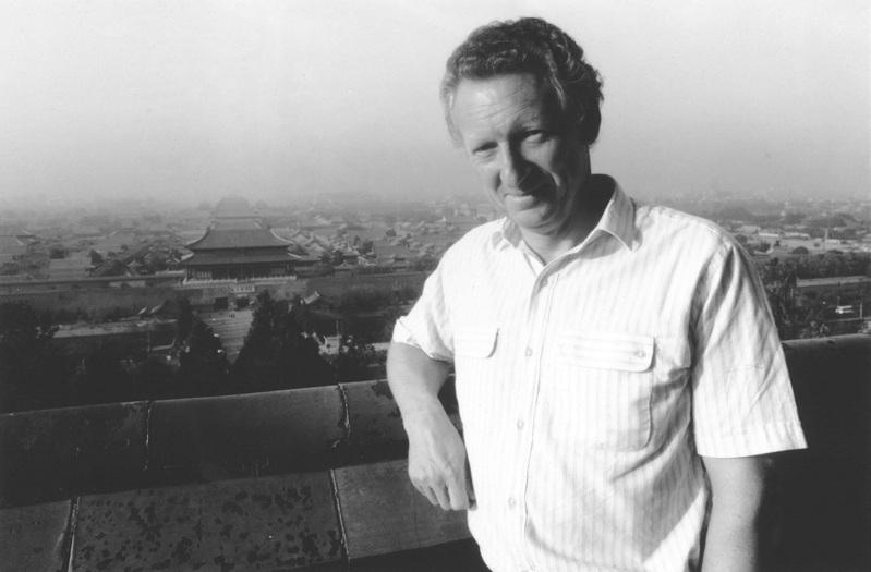 葛雷(Anthony Grey)1988年在中国北京故宫前留影。路透