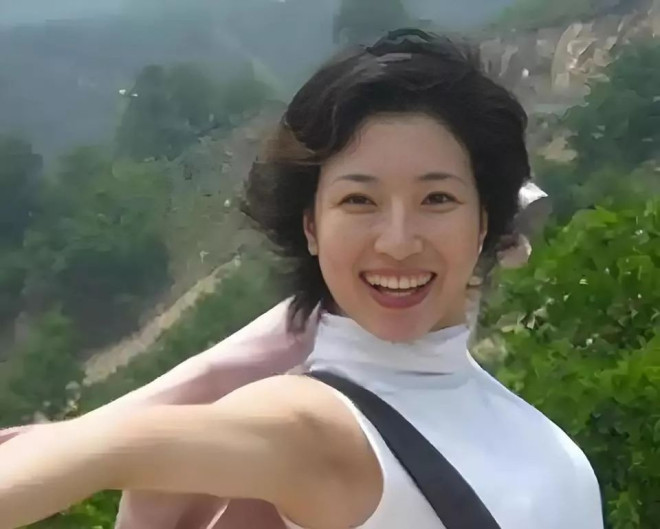 冯小刚离婚后两个月，生活状态如预期般平静揭晓