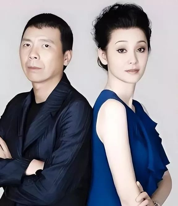 冯小刚离婚后两个月，生活状态如预期般平静揭晓