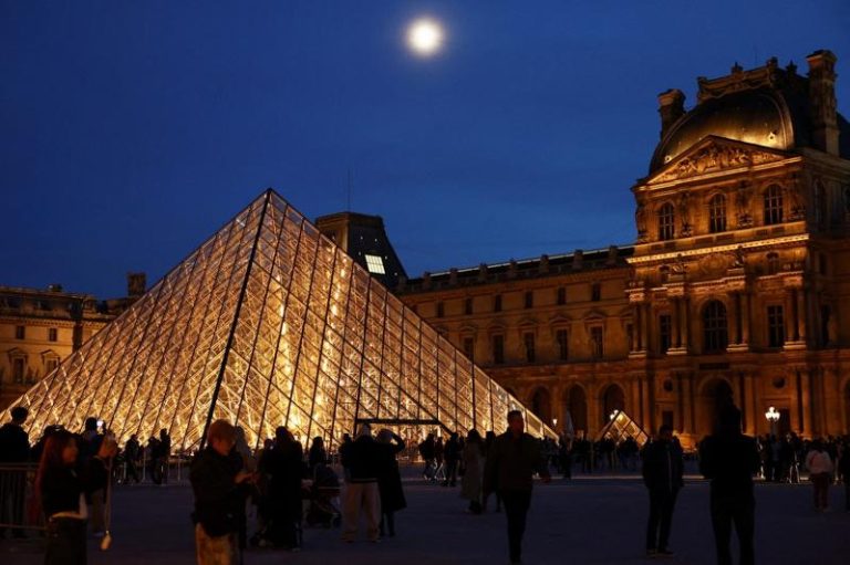 法国罗浮宫。(路透)