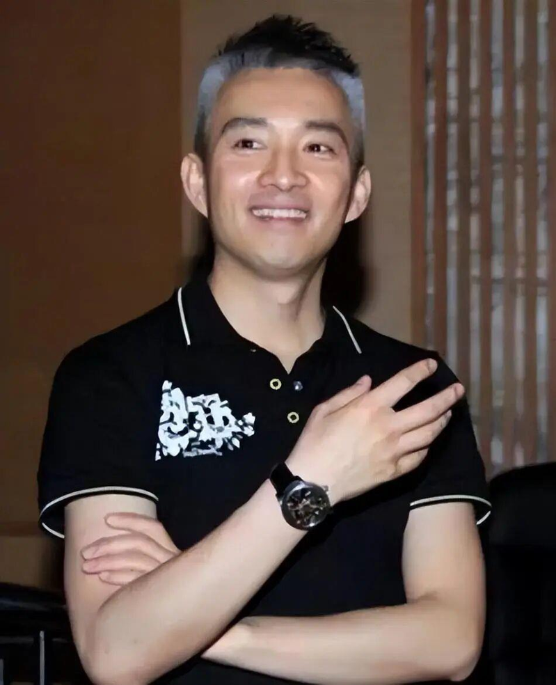 亚宁早期主持画面。（取材自潇湘晨报）