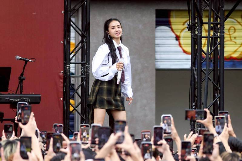 蔡依林一连演唱多首歌曲宠粉。记者沈昱嘉／摄影