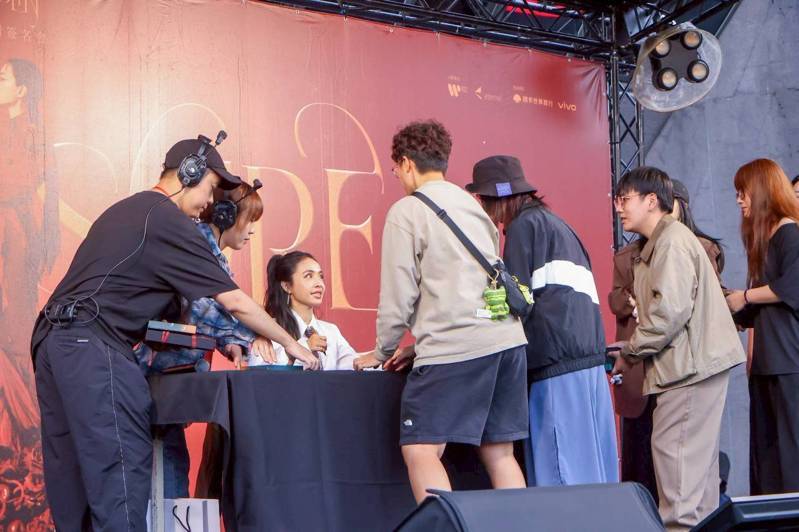 蔡依林一连演唱多首歌曲宠粉。记者沈昱嘉／摄影