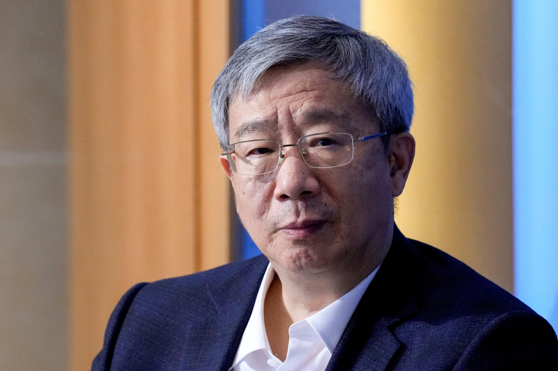 去年底在川普即将上任前,中国人行前行长易纲曾表示,面对高关税,从经济学角度来讲,不报复最好。但从政治学来说,不报复可能没办法对付国内的民意。(路透)