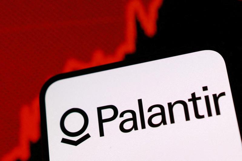飙股帕兰提（Palantir Technologies）和超微（AMD）公布财测未达市场高度期待，引爆芯片股卖压。（路透）