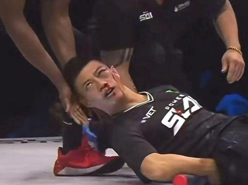 如何打赢扇耳光比赛?马保国称要有抗打内功,能打出闪电五连鞭。(视频截屏)