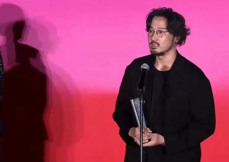 王传君夺下东京影展影帝。(取材自微博)