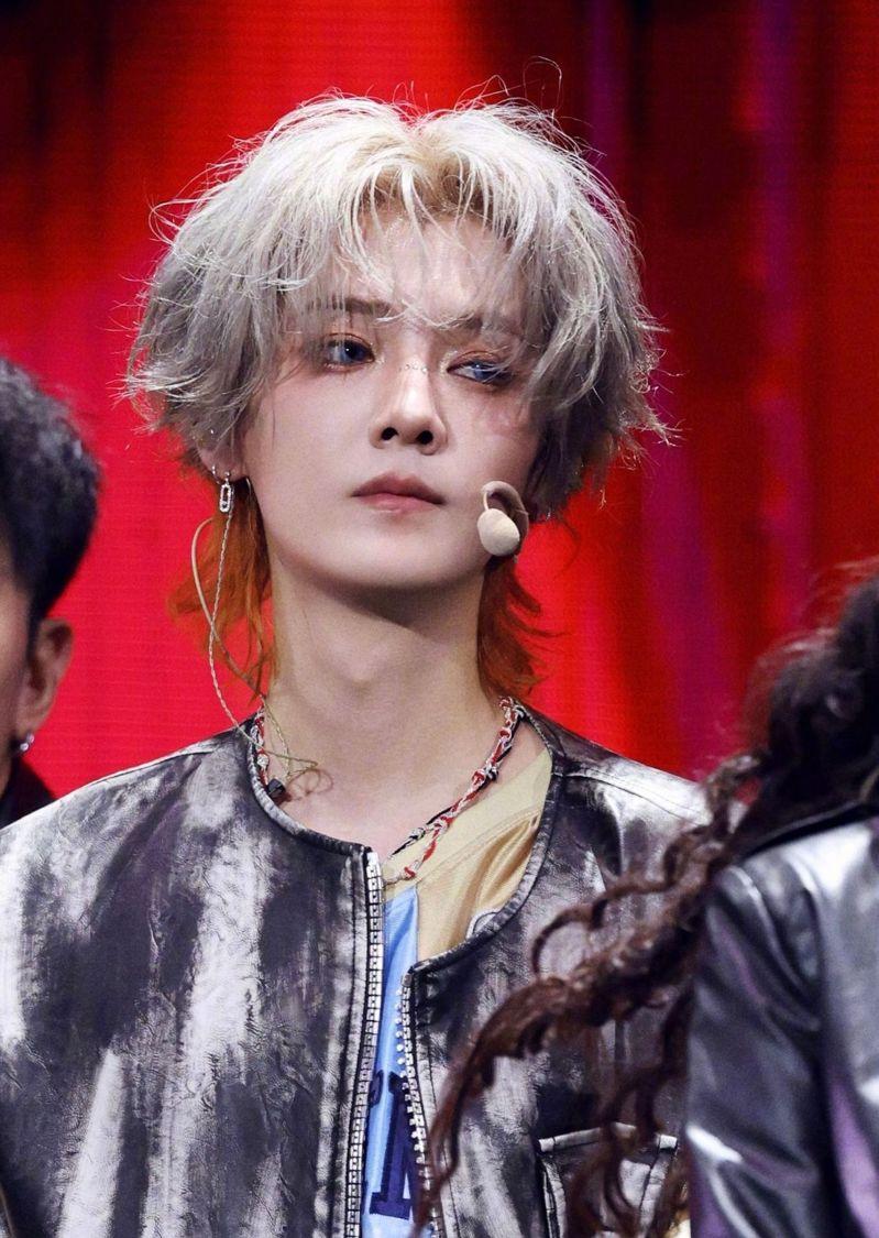 人气男星鹿晗。（取材自微博）