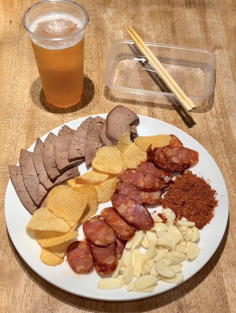 网友分享「肝脆薯了蒜了」的吃法。(取材自央视)