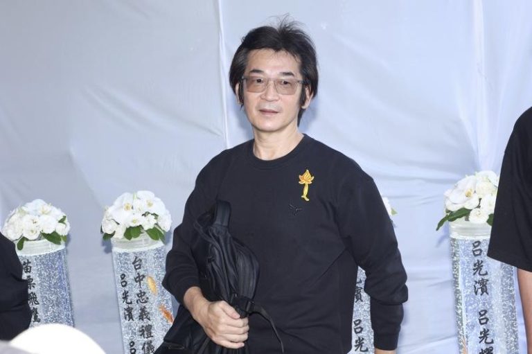 魏德圣现身颜正国告别式。记者王聪贤／摄影