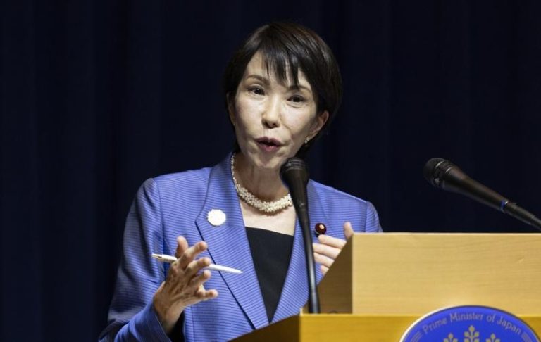 图为美国总统川普、中国国家主席习近平10月底在APEC峰会上会晤。（路透）