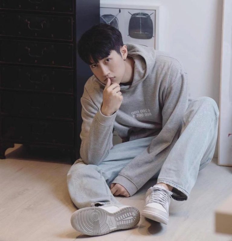 范姜彦丰是以模特儿出身。(图／凯渥提供)