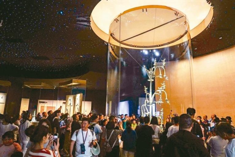 TEA排名 三星堆博物馆跻身全球20强 位居第11 三星堆博物馆已经成为国际化的文博场所。 (本报德阳传真)