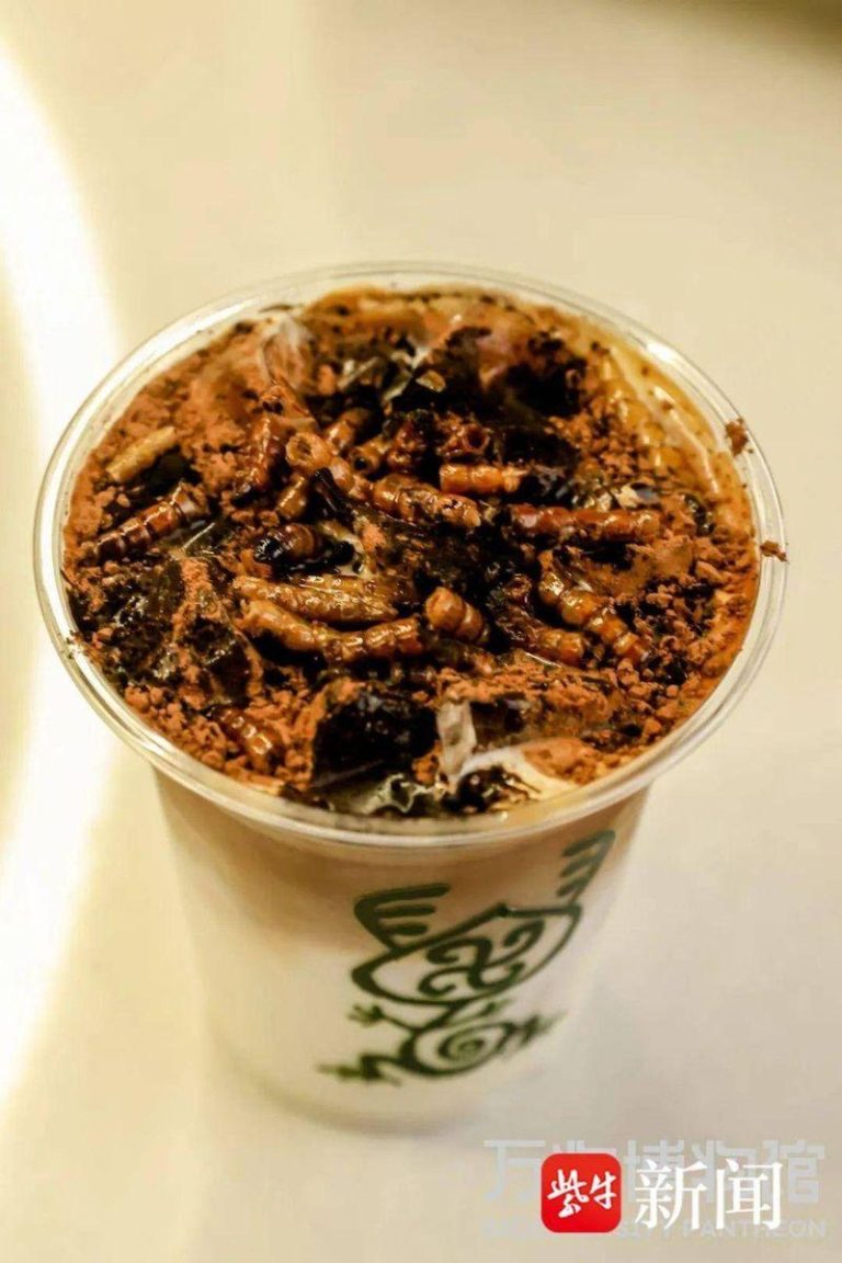 蟑螂粉咖啡、蚂蚁南瓜饮…北京博物馆1杯卖38元:口感不错 北京万物博物馆推出的蟑螂粉咖啡。(取材自扬子晚报)