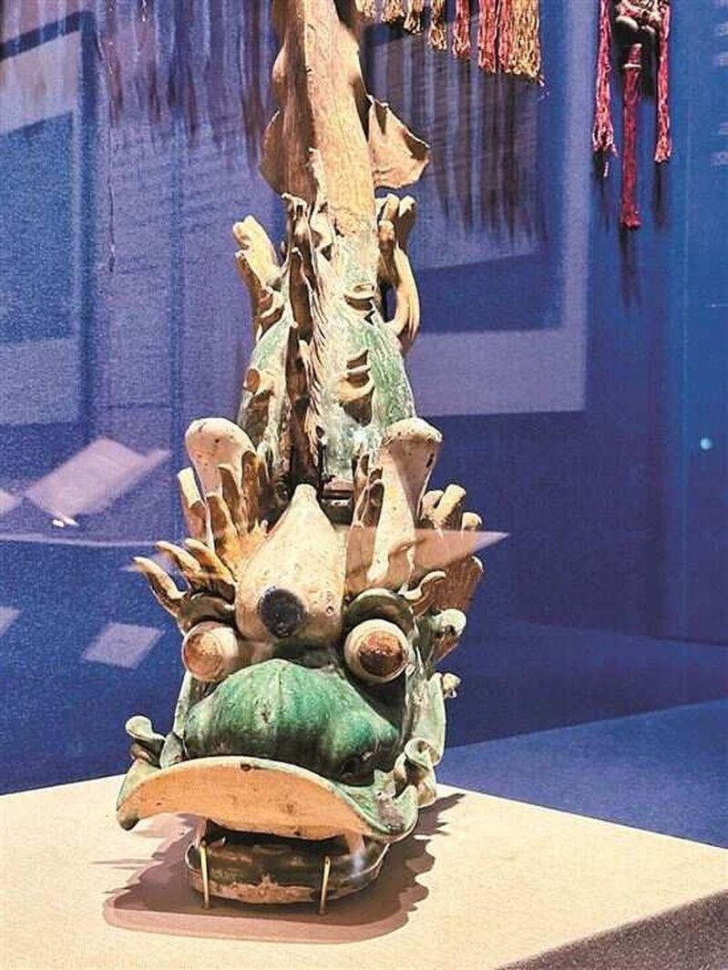 全运会开幕式日前在广东奥林匹克体育中心举行,图为开幕式现场表演。(中新社)