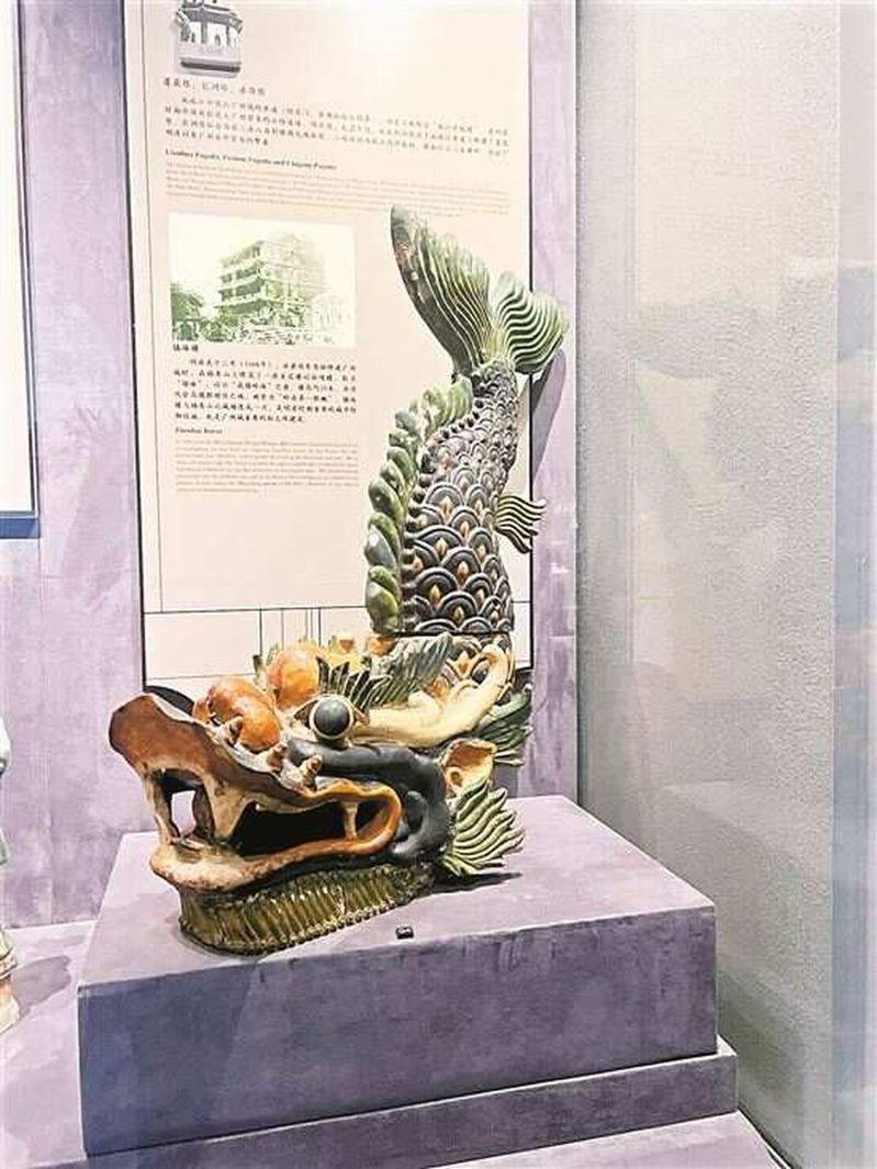 全运会开幕式日前在广东奥林匹克体育中心举行,图为开幕式现场表演。(中新社)