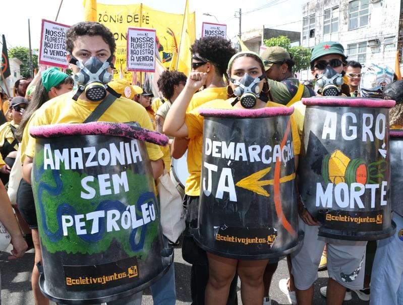 巴西贝伦COP30大游行15日从圣布拉斯市集出发,一路走到谈判会场周围。(记者潘俊宏/摄影)