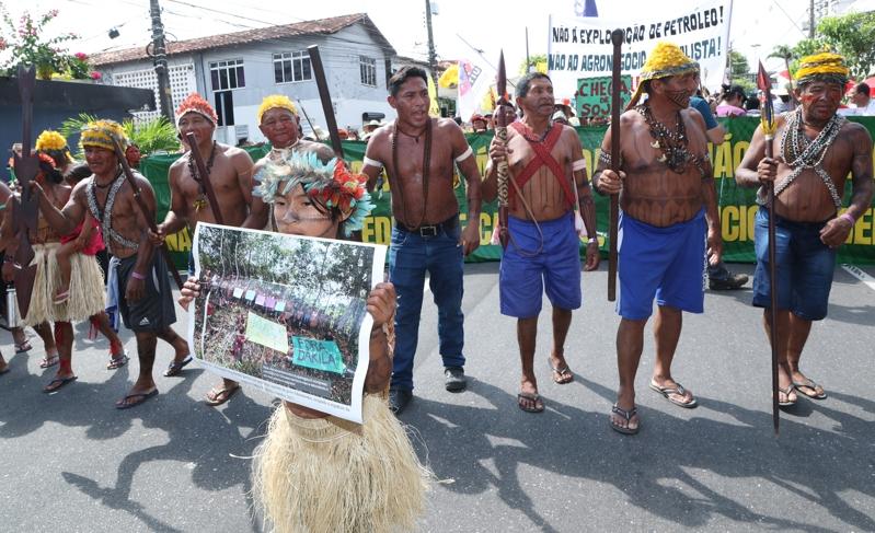 巴西贝伦COP30大游行15日从圣布拉斯市集出发,一路走到谈判会场周围。(记者潘俊宏/摄影)