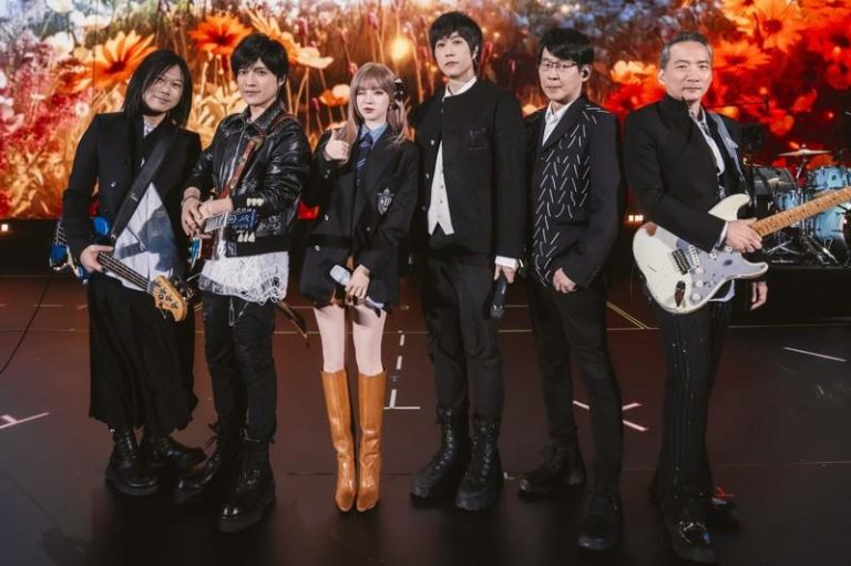 五月天邀请宋雨琦(左三)当嘉宾。（图／相信音乐提供）