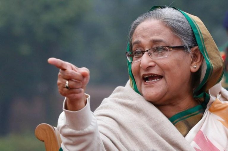 孟加拉前总理哈希纳（Sheikh Hasina）17日因镇压学运导致数人死亡，遭孟加拉国际战犯法庭判处死刑。美联社