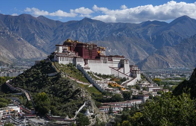 布达拉宫。(新华社)