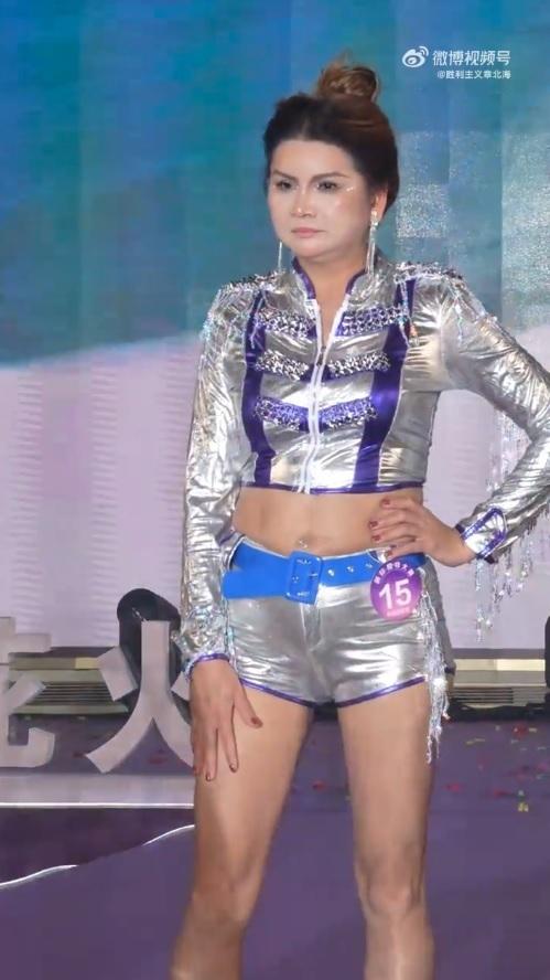 第28届国际模特大赛广州区冠军让网友傻眼。(视频截屏)