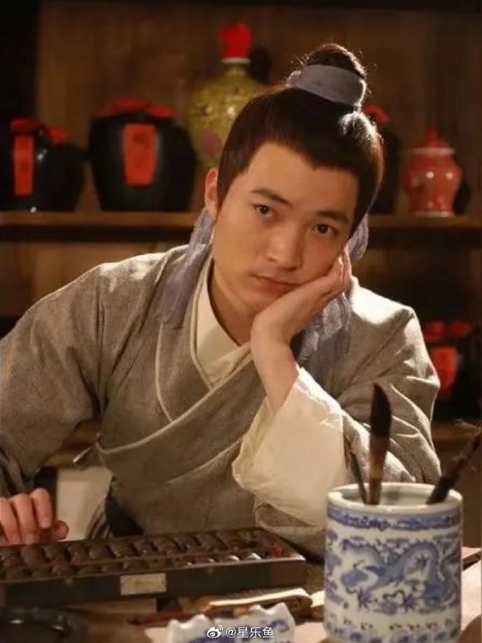 喻恩泰(右)与妻子史林子被爆正在打离婚官司。(取材自微博)