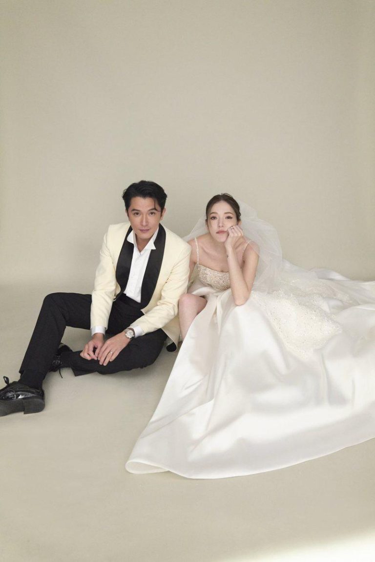 邱泽、许玮宁结婚将满4周年补办婚礼 绝美婚纱曝光 许玮宁(右)和邱泽婚纱照曝光。(图/夏朵创意行销提供)